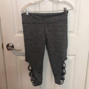 S2 Active Capris. Gray
